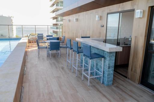 Smart Farol Da Barra - Vista Mar Com Varanda Arejada Apartamento Salvador Exterior foto
